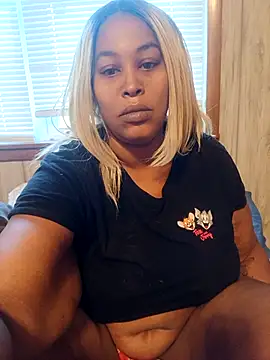 Snapshot of LaNastyy chatting on November 14, 8:40 pm LaNastyy online show from November 14, 8:40 pm