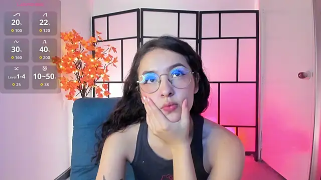 Snapshot of Sweet_pay chatting on October 1, 12:33 pm Sweet pay online show from October 1, 12:33 pm