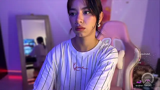 isa martinexxx online show from January 15, 1:21 am