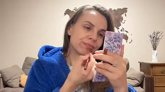 Snapshot of AnnieLove7722 chatting on November 28, 12:30 pm AnnieLove7722 online show from November 28, 12:30 pm