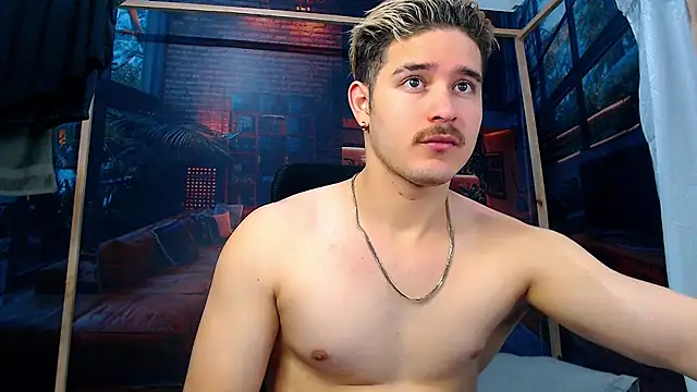 AlexPiersss online show from October 16, 7:15 pm