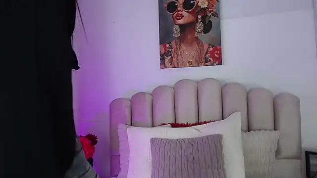 Snapshot of isa_bigassx chatting on October 19, 4:57 am isa bigassx online show from October 19, 4:57 am