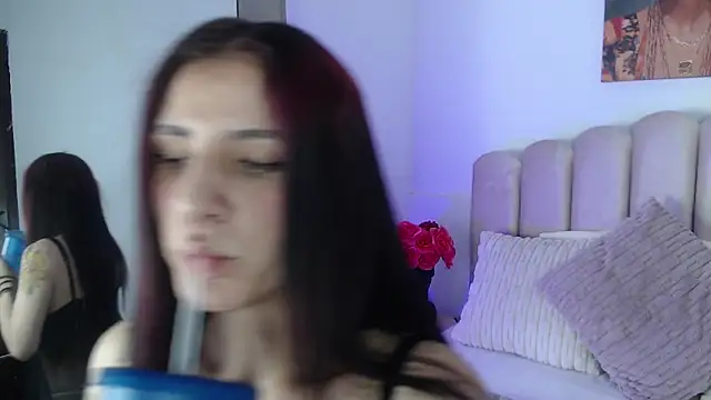 Snapshot of isa_bigassx chatting on November 4, 4:44 am isa bigassx online show from November 4, 4:44 am