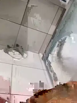 Snapshot of artzin2334 chatting on October 12, 9:58 pm artzin2334 online show from October 12, 9:58 pm