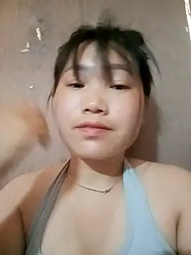 min-xinh online show from April 9, 7:58 am