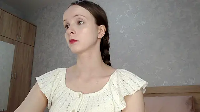 Snapshot of Yourplayfulspark chatting on November 5, 12:32 am Yourplayfulspark online show from November 5, 12:32 am