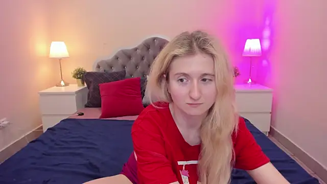 CamillaDreamer online show from November 18, 6:01 pm