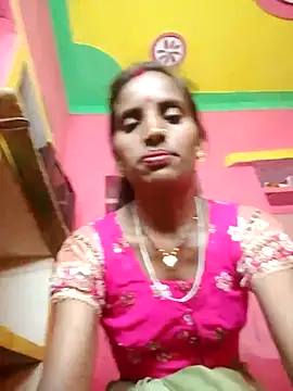 Snapshot of Munni_ji chatting on October 8, 7:00 pm Munni ji online show from October 8, 7:00 pm