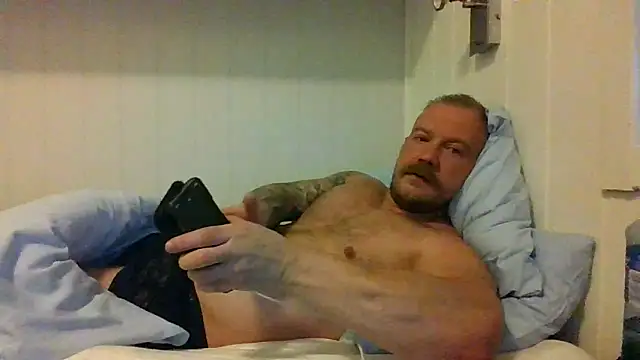 Snapshot of Real_viking chatting on October 5, 6:34 am Real viking online show from October 5, 6:34 am