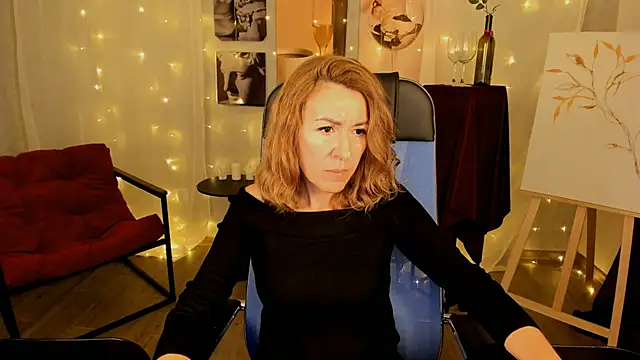 Snapshot of DonnaSmitth chatting on October 11, 9:41 am DonnaSmitth online show from October 11, 9:41 am