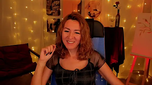 Snapshot of DonnaSmitth chatting on October 27, 3:27 pm DonnaSmitth online show from October 27, 3:27 pm