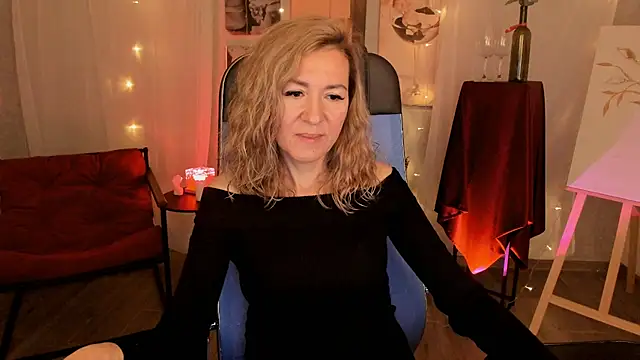 Snapshot of DonnaSmitth chatting on December 22, 6:16 pm DonnaSmitth online show from December 22, 6:16 pm