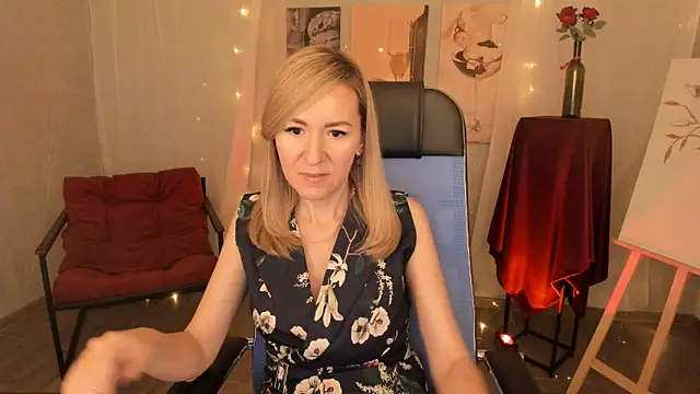 Snapshot of DonnaSmitth chatting on January 13, 6:35 pm DonnaSmitth online show from January 13, 6:35 pm