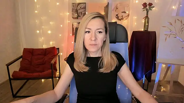 Snapshot of DonnaSmitth chatting on February 10, 6:34 pm DonnaSmitth online show from February 10, 6:34 pm