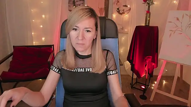 Snapshot of DonnaSmitth chatting on March 3, 7:09 pm DonnaSmitth online show from March 3, 7:09 pm