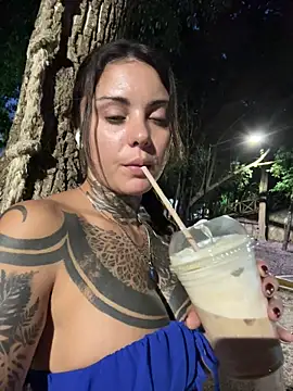 Snapshot of lurosscy chatting on December 21, 11:34 pm lurosscy online show from December 21, 11:34 pm