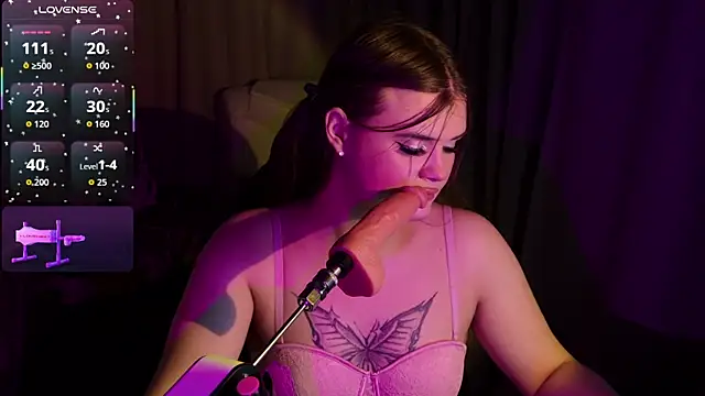 Snapshot of EvaaLane chatting on October 10, 3:44 pm EvaaLane online show from October 10, 3:44 pm