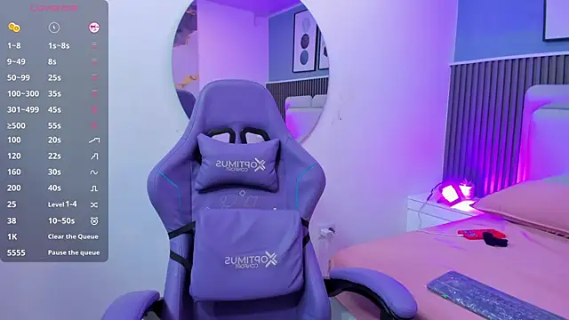 liz  cute online show from October 9, 11:30 am