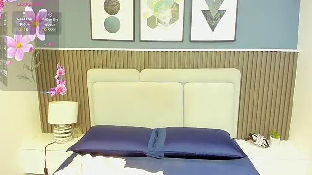 Snapshot of liz__cute chatting on November 15, 11:40 am liz cute online show from November 15, 11:40 am