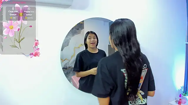 Snapshot of liz__cute chatting on November 21, 11:42 am liz cute online show from November 21, 11:42 am