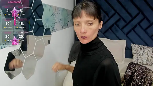 Snapshot of Valery_More__ chatting on October 7, 12:13 pm Valery More online show from October 7, 12:13 pm