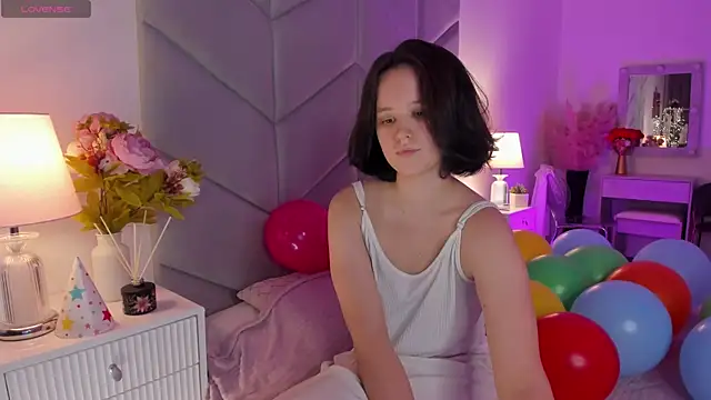 Violet Ferguson online show from October 4, 11:19 am