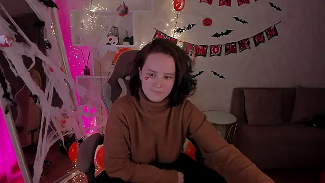 Violet Ferguson online show from October 29, 6:42 pm