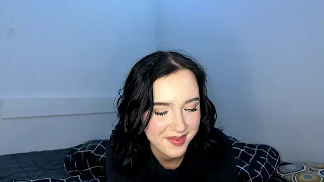 Snapshot of KayaNorth chatting on October 1, 8:04 pm KayaNorth online show from October 1, 8:04 pm