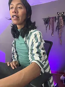 MadamLeRouge online show from November 5, 11:38 pm