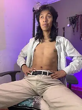 MadamLeRouge online show from November 11, 12:43 am