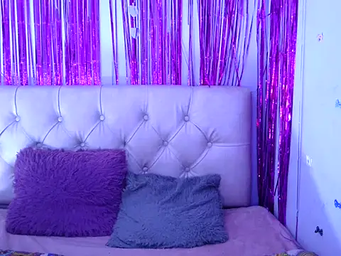 Cherrythx online show from November 3, 1:34 pm