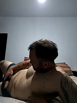 Snapshot of 0909tanque chatting on October 28, 1:31 am 0909tanque online show from October 28, 1:31 am