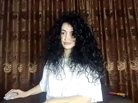 JadeLure online show from November 4, 3:00 pm