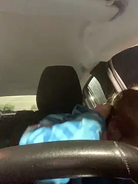 GoldenPussy1329 online show from April 19, 9:06 pm