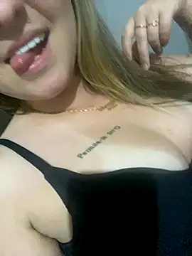 Snapshot of alegata27 chatting on October 24, 3:25 am alegata27 online show from October 24, 3:25 am