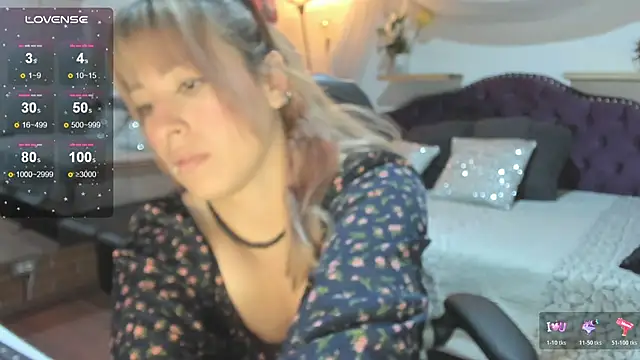 Snapshot of sophialyh_1 chatting on November 22, 12:37 pm sophialyh 1 online show from November 22, 12:37 pm