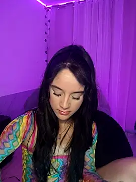 Snapshot of tamara_vald chatting on October 24, 4:31 am tamara vald online show from October 24, 4:31 am