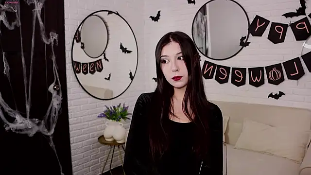 Snapshot of Azaliya_Haze chatting on October 31, 10:16 am Azaliya Haze online show from October 31, 10:16 am