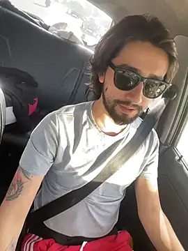 Snapshot of maximusdominus26 chatting on November 7, 12:05 pm maximusdominus26 online show from November 7, 12:05 pm