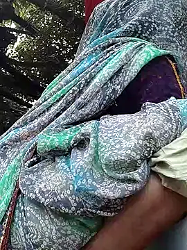 Snapshot of Na_shreya chatting on October 24, 10:33 am Na shreya online show from October 24, 10:33 am