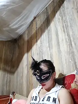 Snapshot of Tuyet_xx chatting on October 13, 2:55 am Tuyet xx online show from October 13, 2:55 am