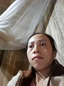 Snapshot of Tuyet_xx chatting on October 29, 8:32 pm Tuyet xx online show from October 29, 8:32 pm