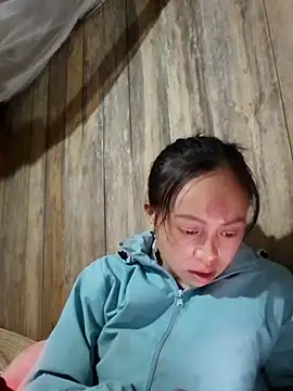 Snapshot of Tuyet_xx chatting on November 30, 10:58 pm Tuyet xx online show from November 30, 10:58 pm