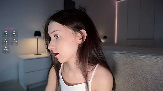 Snapshot of monnymoon chatting on November 19, 4:45 am monnymoon online show from November 19, 4:45 am