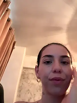 Aillineee1 online show from November 7, 9:31 am