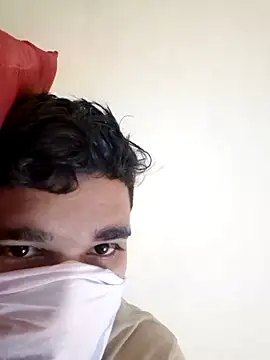 Snapshot of abhi05x chatting on September 30, 6:40 am abhi05x online show from September 30, 6:40 am