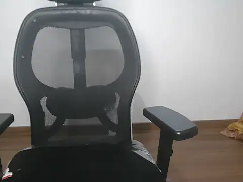 Snapshot of mooonlightbaby chatting on November 19, 4:51 pm mooonlightbaby online show from November 19, 4:51 pm