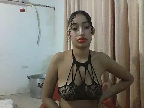 Snapshot of Keylirose chatting on October 2, 3:46 am Keylirose online show from October 2, 3:46 am