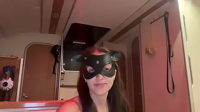 Monk and Mia online show from November 6, 4:24 am