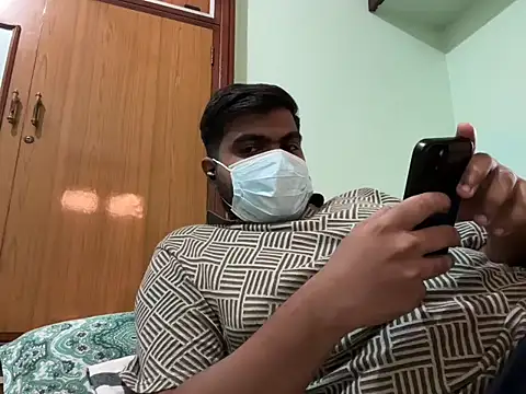 Romeo Sam2 online show from September 30, 7:02 am